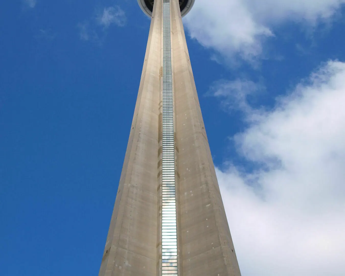 Lavish Suites - Luxury Condo - Downtown Toronto Hotel