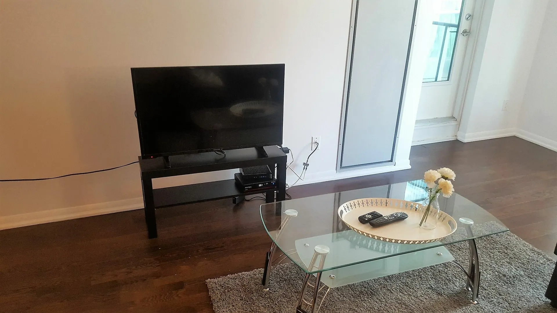 Hotel Lavish Suites - Luxury Condo - Downtown Toronto